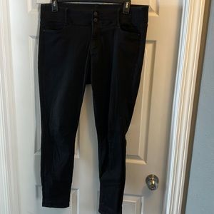 Apt. 9 skinny black jeans. Women’s size 16 Long.